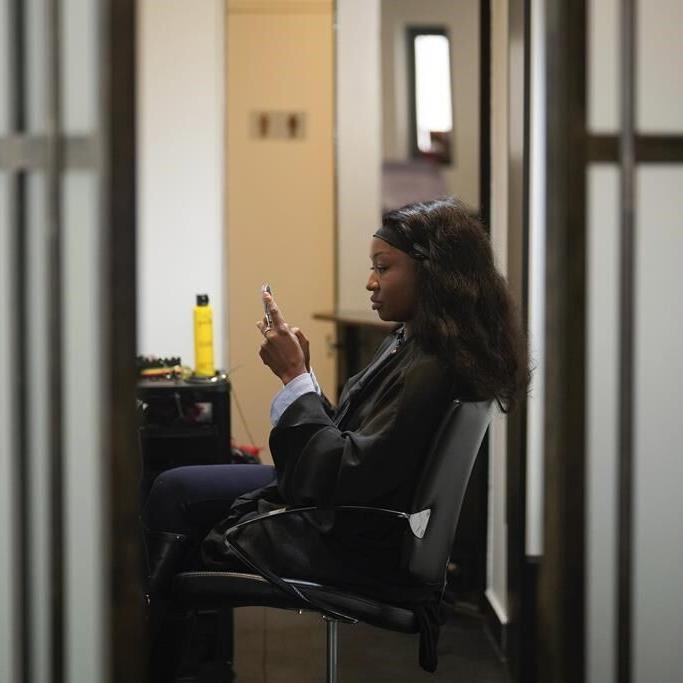 France's lower house passes a bill banning hair discrimination. It now goes to the Senate